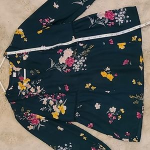V neck floral blouse, long sleeves, size S, Old Navy